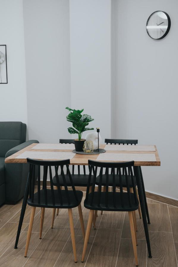 Comfy And Stylish Apartment Салоники Экстерьер фото